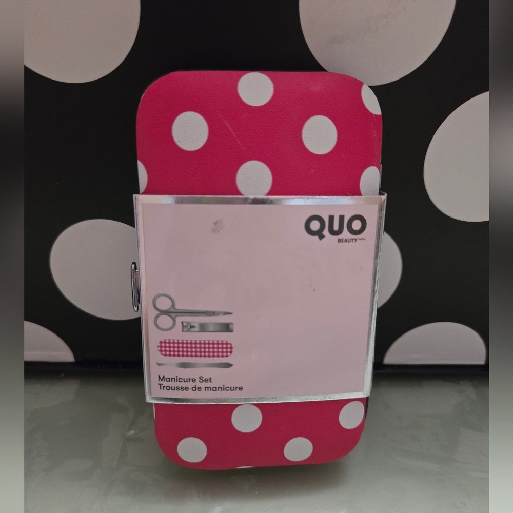 2/$20✨️Quo Nail Set✨️